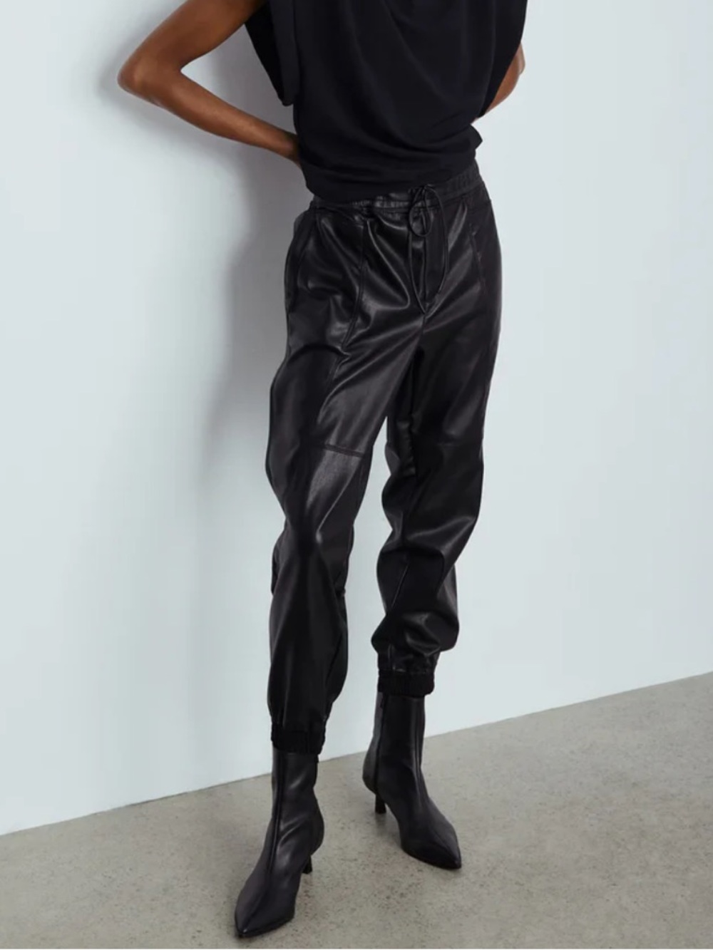 Melissa Nepton Black Leather Jogger Pants Elastic Waist Luxe Minimalist LG